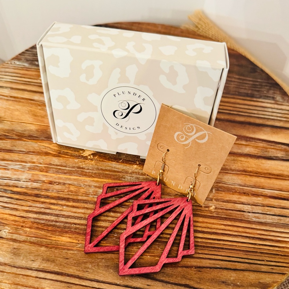 Plunder Retired Pink/Red Wood Geometric Earrings New